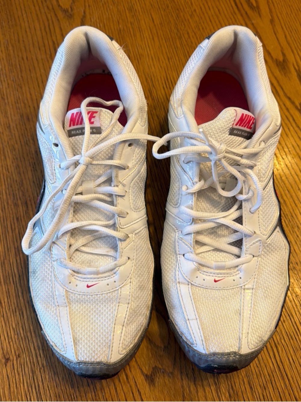 NIKE Reax Run 5 White Sneakers with Pink Accents